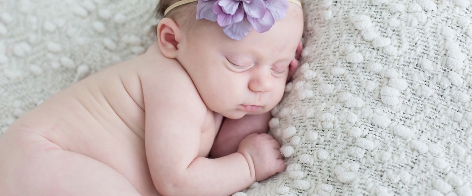 newborn photography images | https://reflectionimages.com