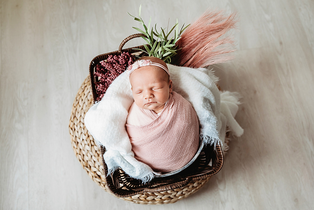 newborn photographer florence, SC