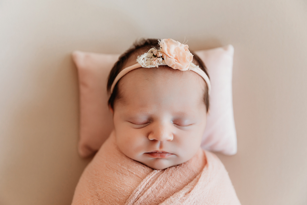 newborn baby girl pictures