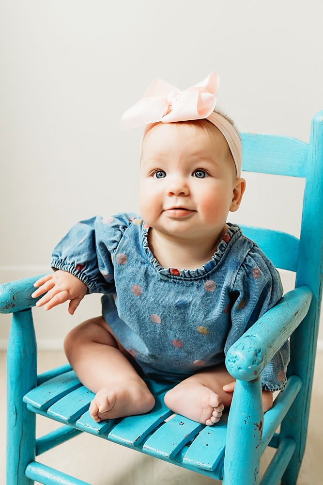 6 month milestone photography session