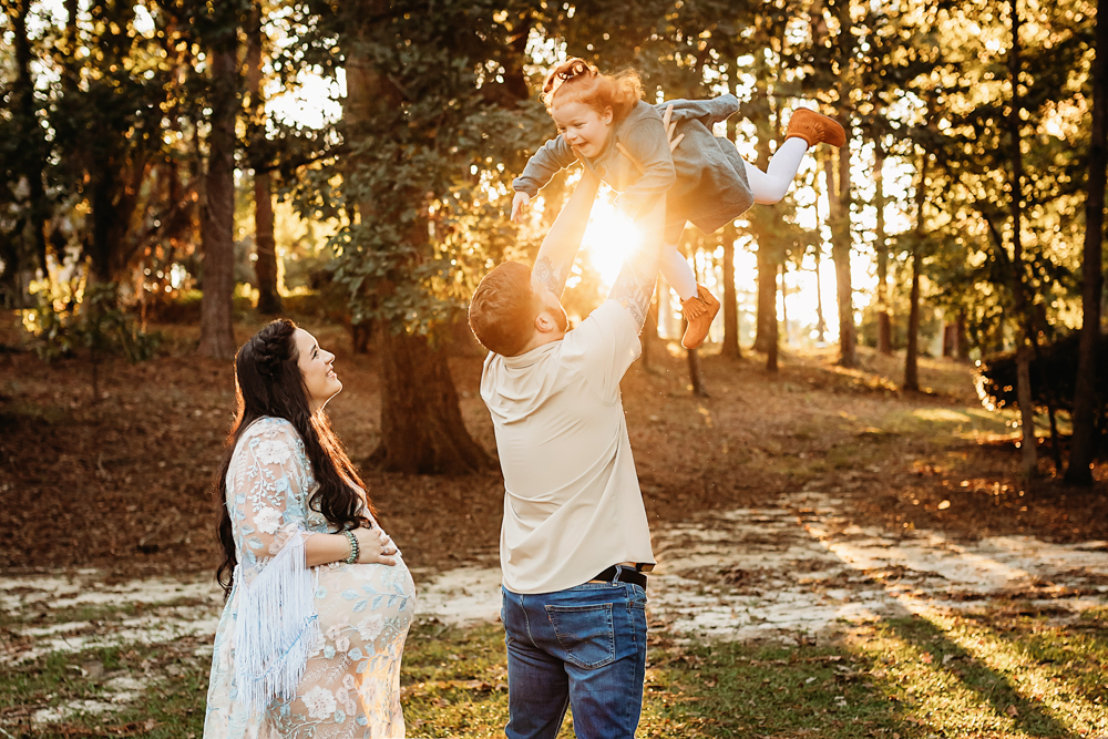 sunset maternity photo session