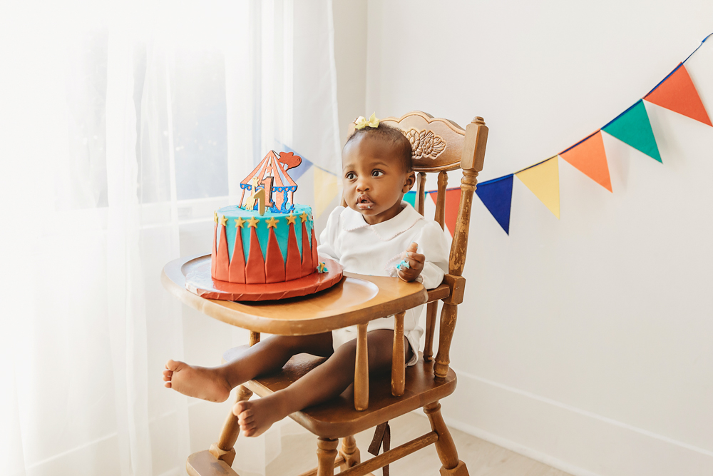 1st birthday cake smash photo session