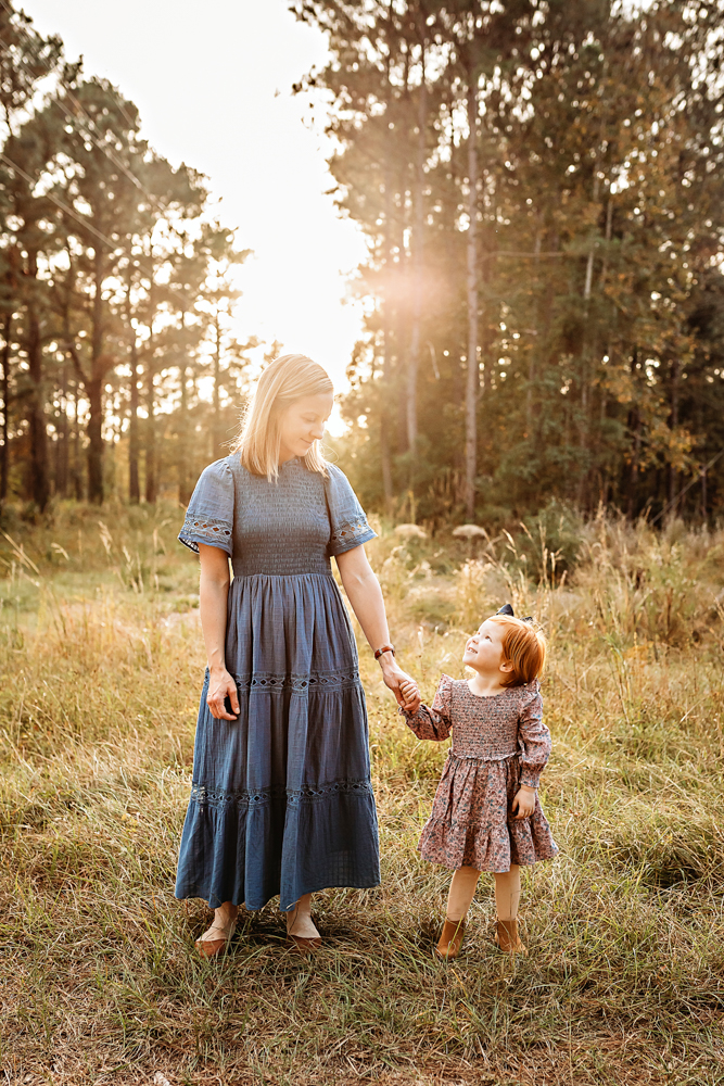 mom with daughter sunset photo