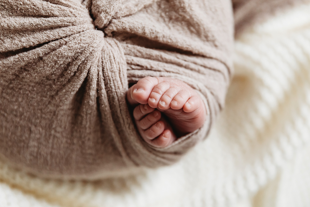 newborn baby toes macro shot