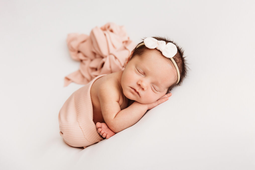 taco pose newborn photo session