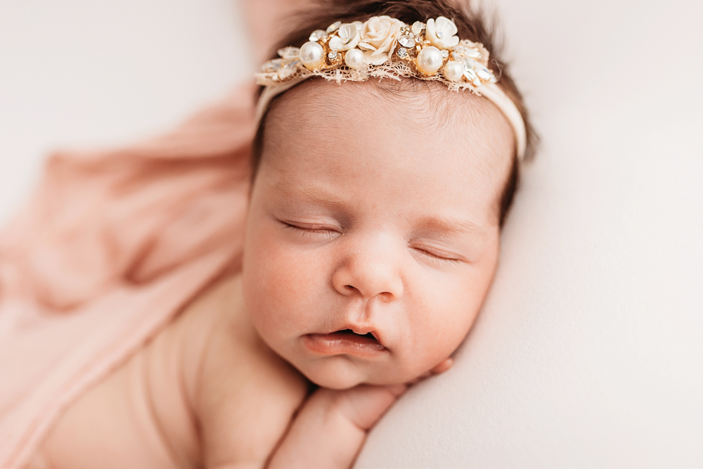 newborn family photoshoot