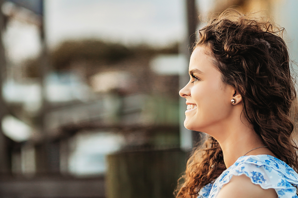 gorgeous profile in golden hour by reflection images