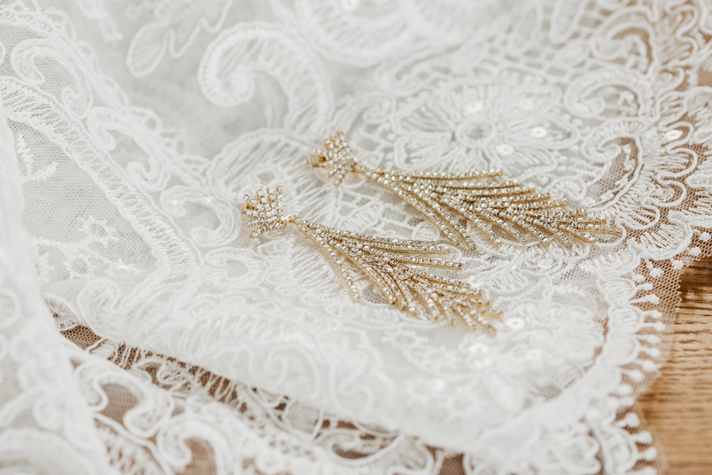 evans_wedding_photographer_south_carolina (5 of 142).jpg 005-wedding-details-daniel-island Wedding details close-up with elegant decor and styling at Reflection Images by Tracy Rowell in Florence SC