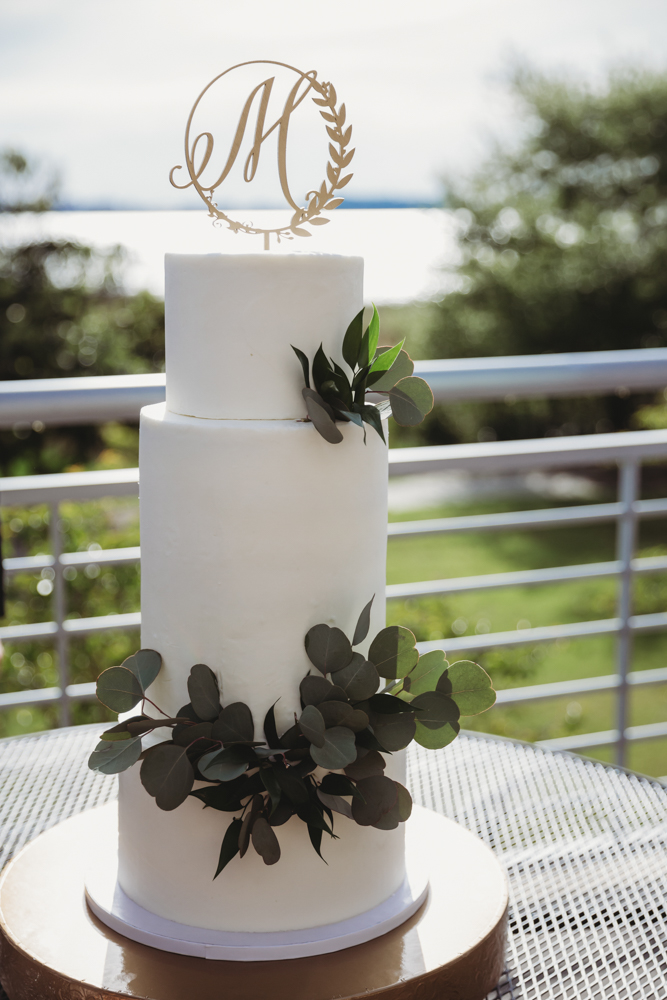 Charleston SC Wedding moment during wedding party celebration, captured by tracy rowell.